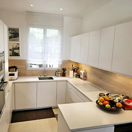 Villa 3 Bedroom House In The Center Of *