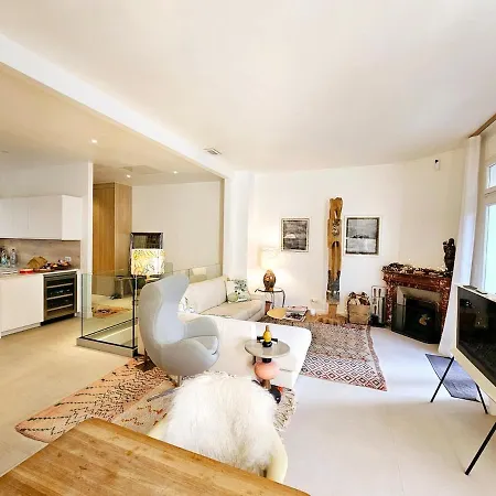 Villa 3 Bedroom House In The Center Of