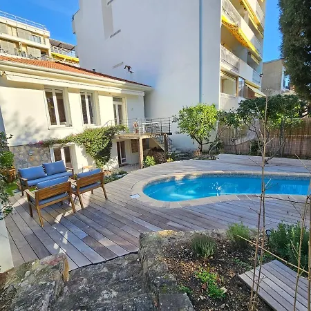 3 Bedroom House In The Center Of Villa