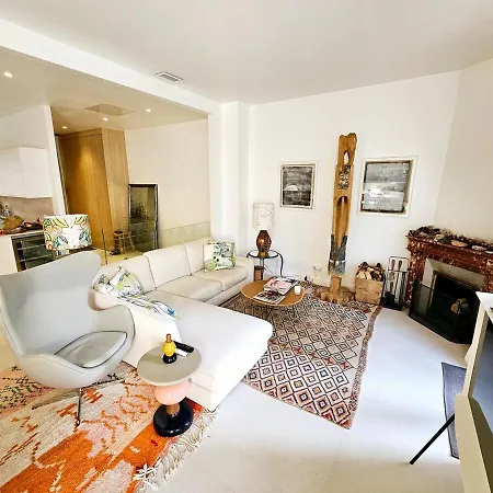 3 Bedroom House In The Center Of *